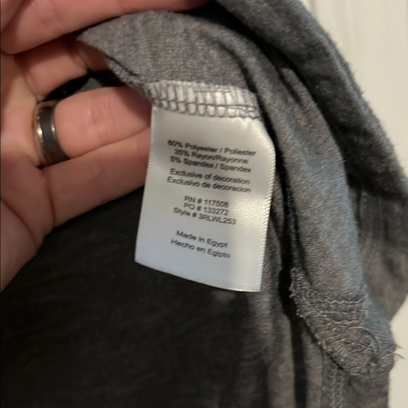 Reebok Relaxed Gray Long Sleeve Tee - Picture 5 of 8